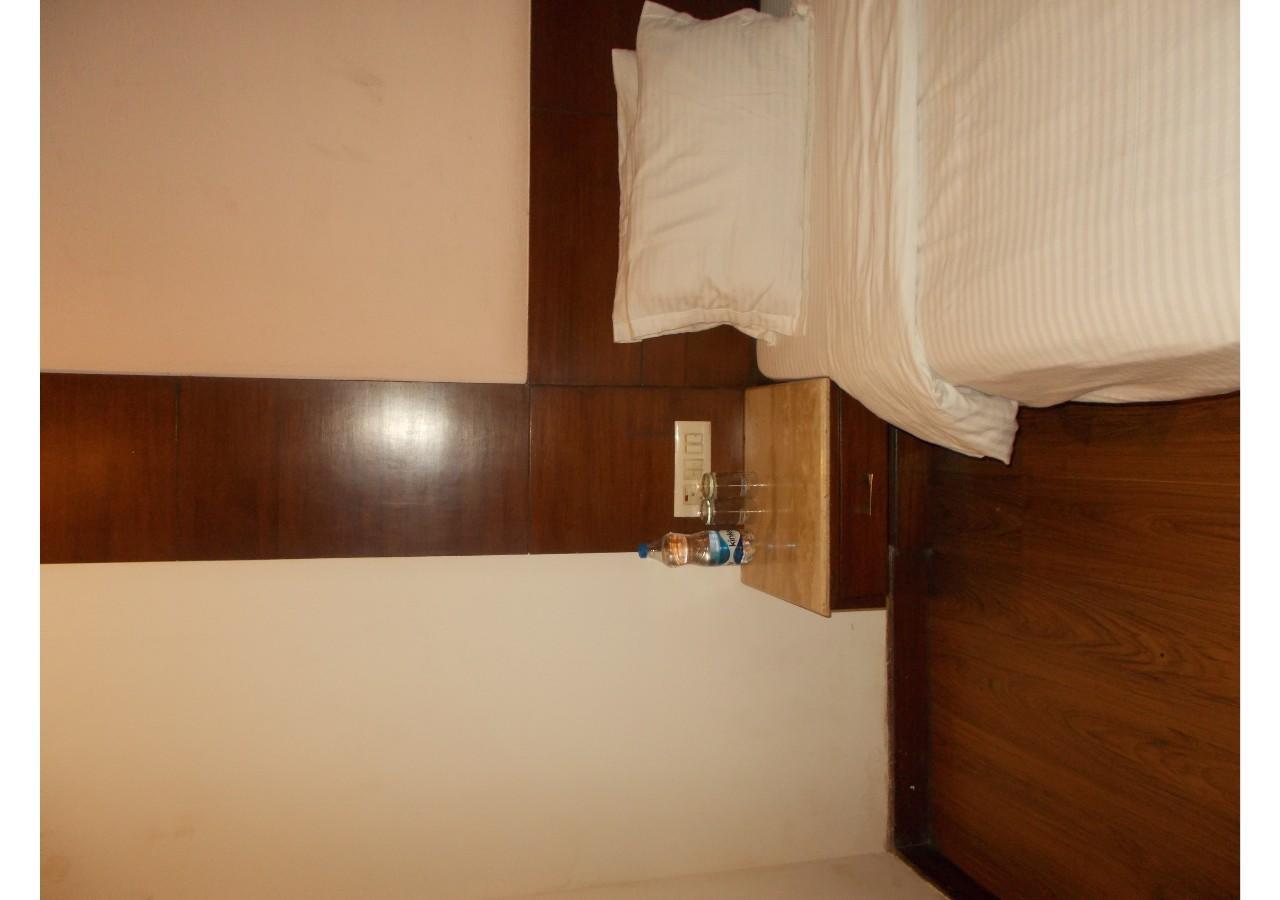 The Imperial Square Hotel Mussoorie Ngoại thất bức ảnh