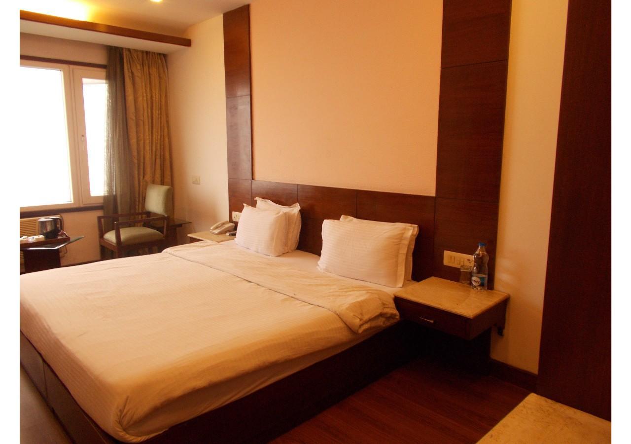 The Imperial Square Hotel Mussoorie Ngoại thất bức ảnh